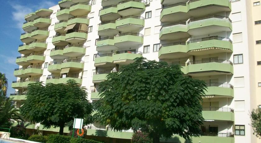 Apartamentos Gardenias 