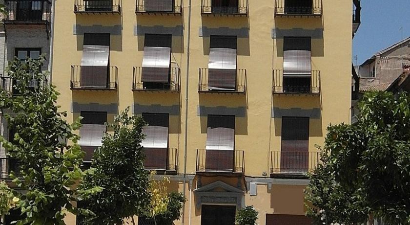 Alhambra Zoom Apartamentos 