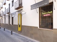 LemonRock Hostel 