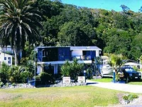 Oceanside Apartments Waihau Bay 