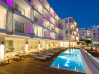 One Ibiza Suites 