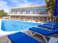 Hostal Residencia Molins Park 