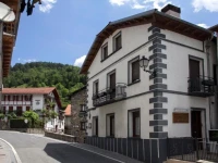 Aiestaenea Apartamentos Rurales 