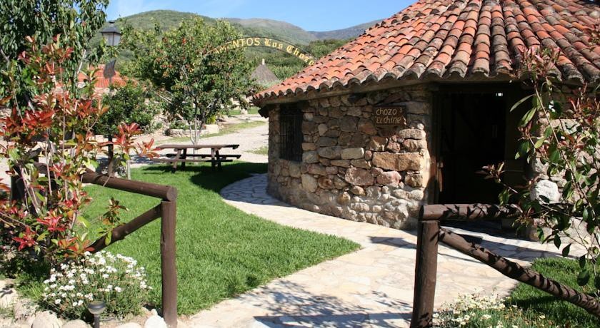 Complejo Rural Los Chozos 