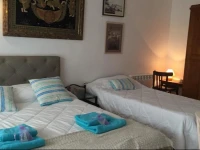Casa Nou - HabitaciГі amb cuina 