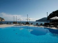 Bahia Camp de Mar Suites 