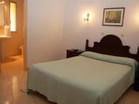 Hostal Los CastaГ±uelos 