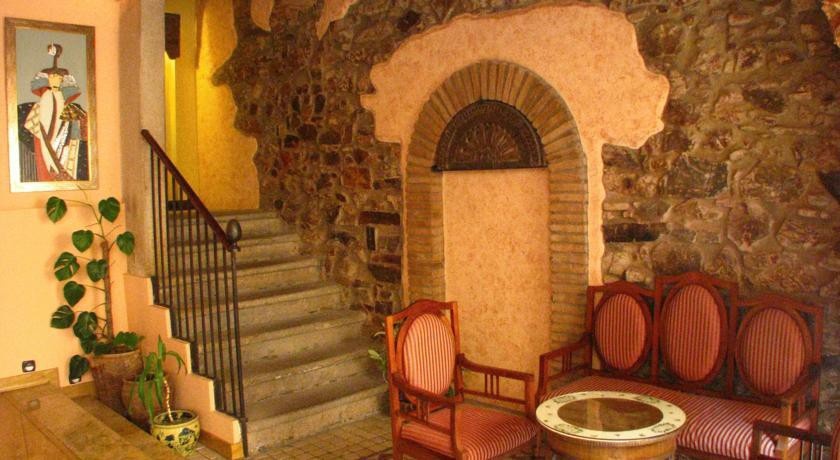 Hotel Don Carlos CГЎceres 