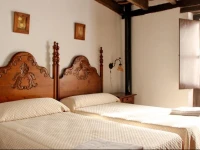 TUGASA Casas Rurales Castillo de Castellar 