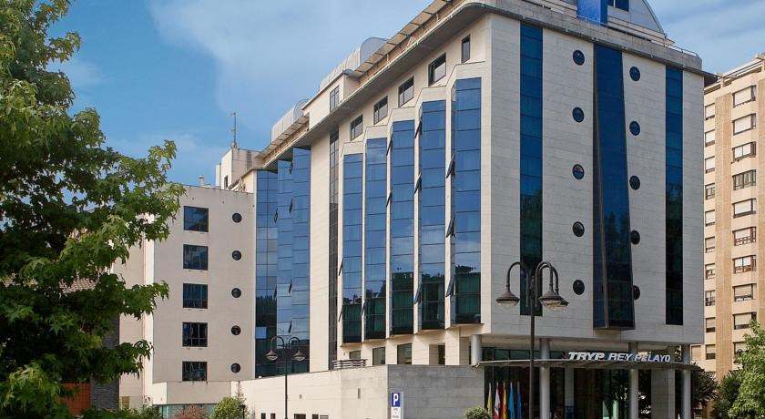 Tryp GijГіn Rey Pelayo Hotel 