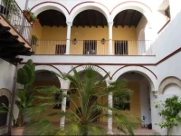 Apartamentos Los Patios de la JuderГ­a 