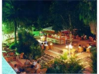 Las Lomas 