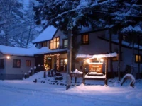 Lodge and Bar Side Hill 