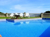Santa Flora Holiday House 