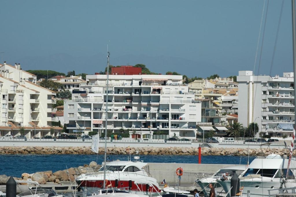 Apartamentos Passeig Del Mar 