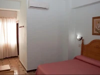 Hostal ParГ­s 