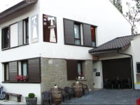 Casa Tau 