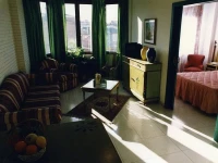 Camparan Suites 4*