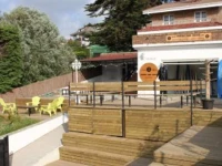 Loredo Surf House 