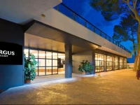 THE FERGUS Resort 