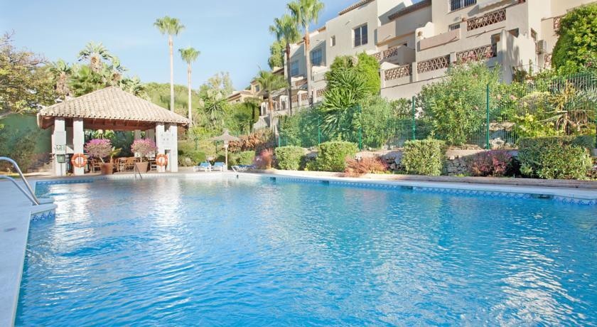 Apartment Pinos De Aloha 