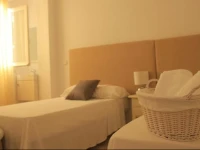 InHouse Marbella Hostel 