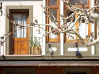 Hotel JardГ­ Suites-Apartaments 