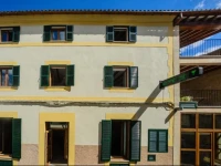 Embat Hostel 