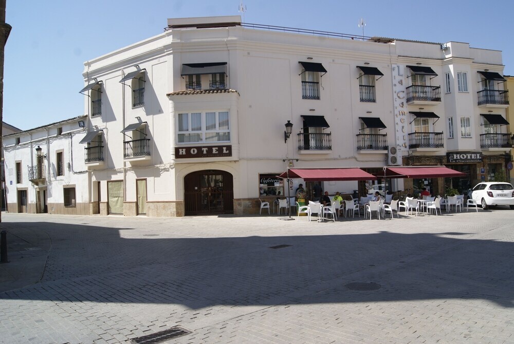 Hotel La Encomienda 1*