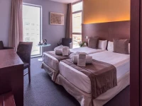 Hotel Madanis 