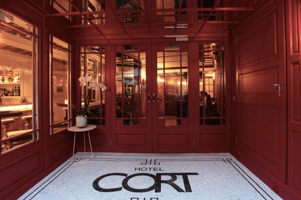 Hotel Cort 