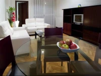 Suites Sercotel Mendebaldea 