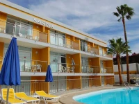 Apartamentos Karina 