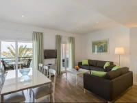 Lili Apartments 