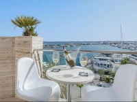 Hostal Brisa Marina 
