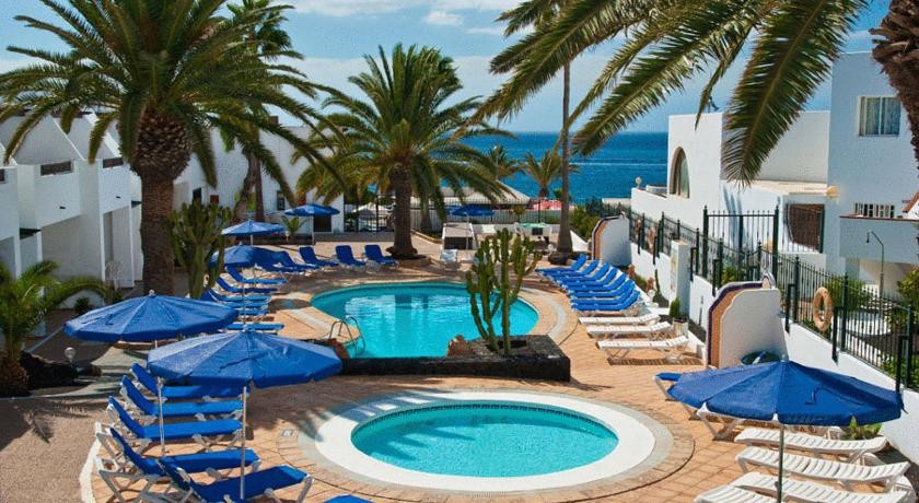 Apartamentos Fayna y Flamingo 