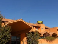 Hotel Puerta de SahagГєn 