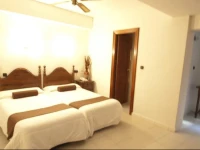 Hotel Emperatriz I 