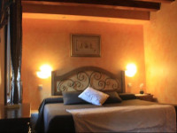 Hostal Segovia