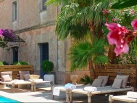 Villa Station 4*