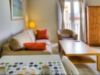 Apartamentos Mariano de Cavia 