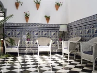 La Central Sevilla 1*