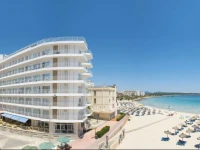 Universal Hotel Perla 