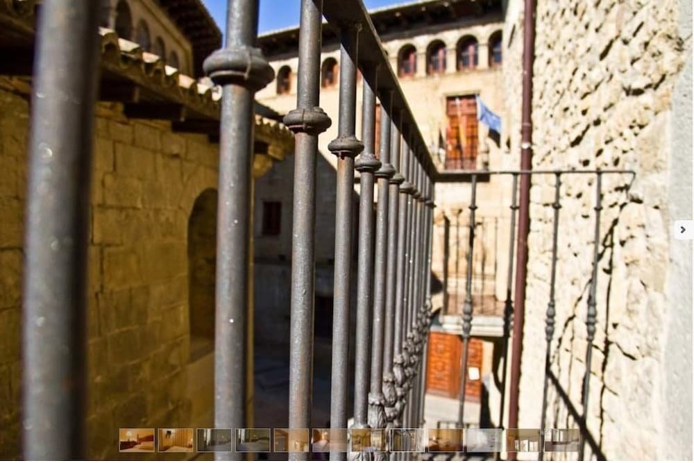 Hostal Las Coronas 