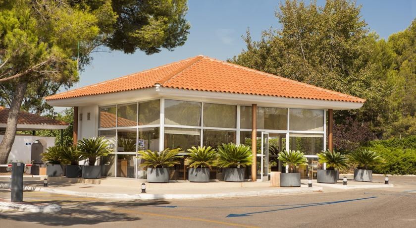 Las Palmeras Camping & Bungalow 