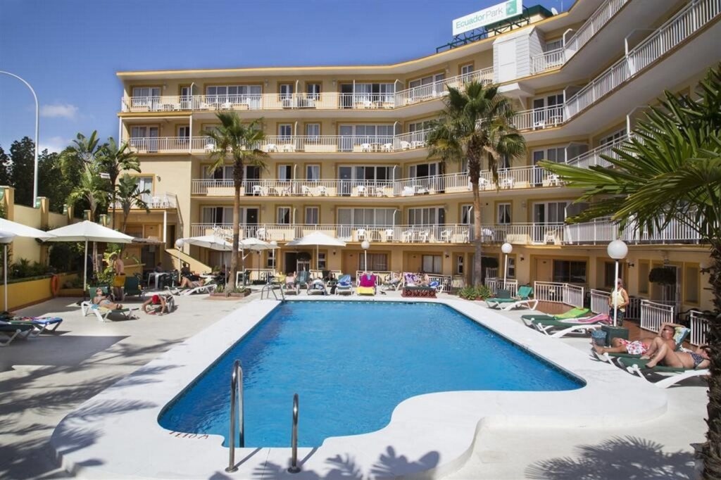 Apartamentos Ecuador Park 