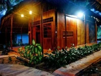 Coco Riverside Lodge 