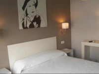 Dormavalencia Hostel Regne 