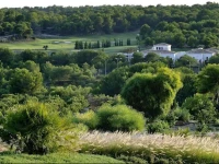 Las Colinas Golf & Country Club Residences 