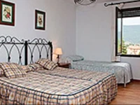 Hostal UrbiГіn 